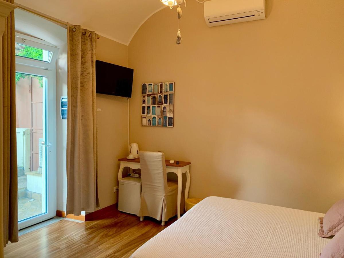 Cernaia Room ลาสเปเซีย ภายนอก รูปภาพ